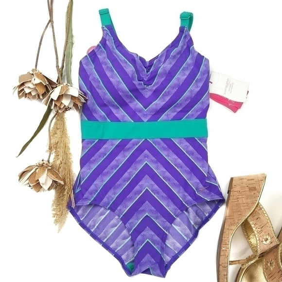 New Speedo Sculpture Body Scuplting One Piece Sz Aus 8/US size 4 - Picture 2 of 10